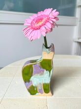Load image into Gallery viewer, cat vase (mint and limette)
