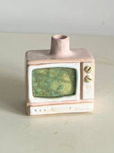Load image into Gallery viewer, small TV vase (pink)

