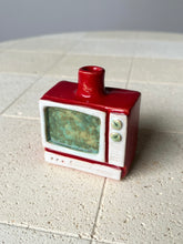 Load image into Gallery viewer, small TV vase (red)
